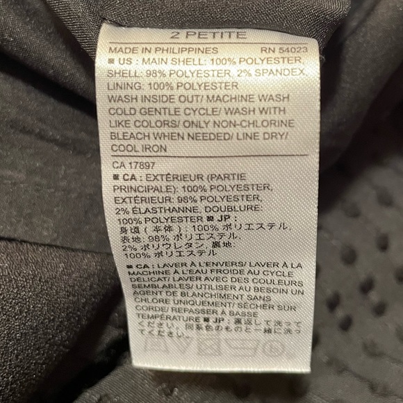 Banana Republic Women’s short sleeve black dress - 2P - Picture 5 of 5